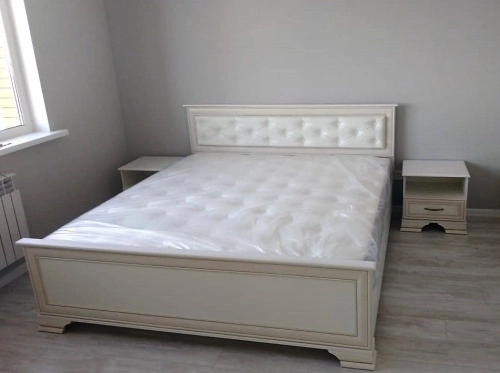 Кровать Каприз 120х200 см. (Мягкая) (Белый/Ясень анкор патина)